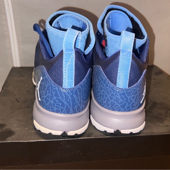 10.5 M JORDAN DOMINATE PRO.. Blue Gray Red - Picture 5 of 5